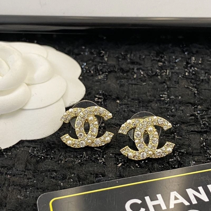 Popular Chanel Earrings 230742