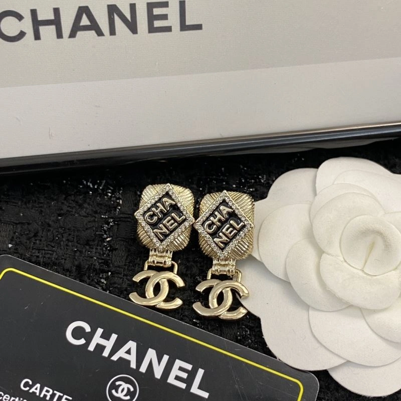 Chanel Earrings Premium 230811