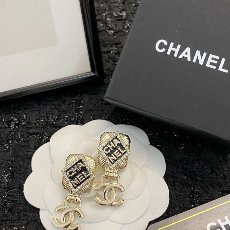 Chanel Earrings Premium 230811