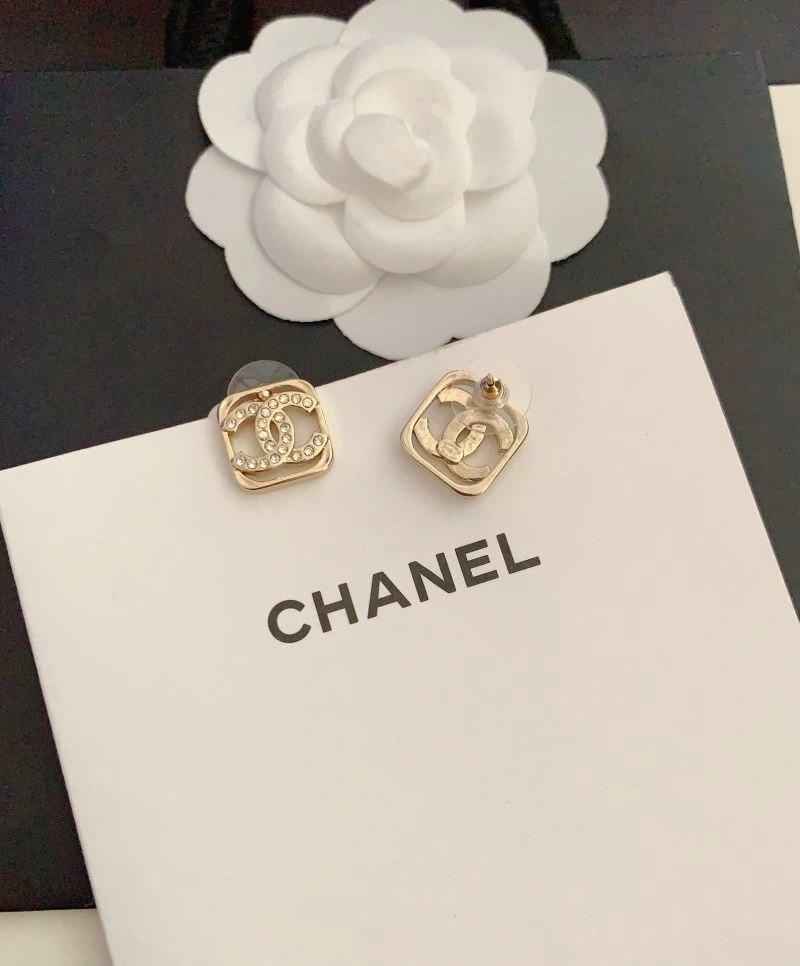 Affordable Chanel Earrings 230739
