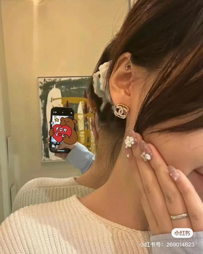 Affordable Chanel Earrings 230739