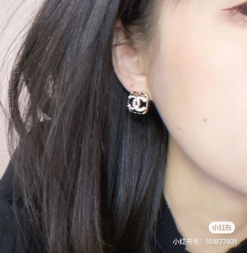 Affordable Chanel Earrings 230739