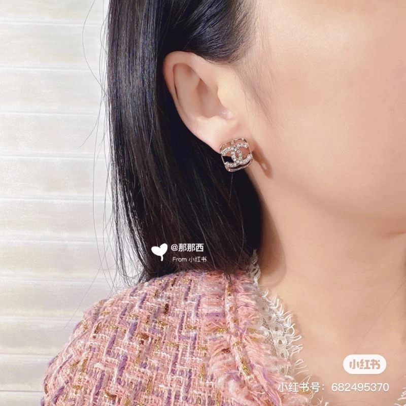 Affordable Chanel Earrings 230739