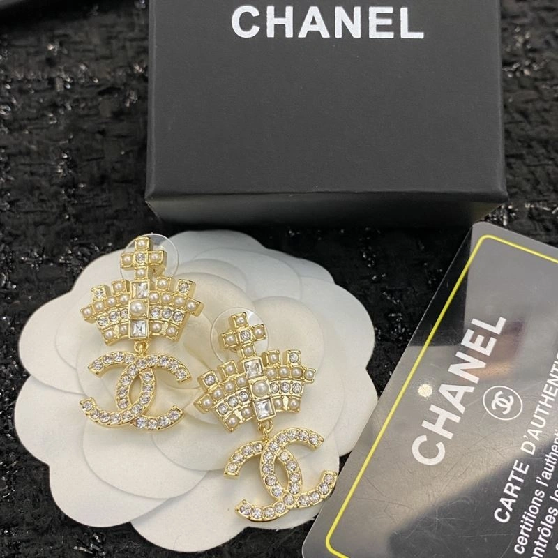 MoistureWicking Chanel Earrings 230740