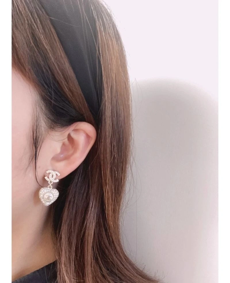 OdorResistant Chanel Earrings 230737