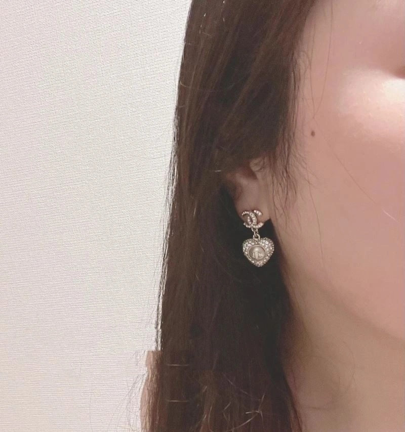 OdorResistant Chanel Earrings 230737