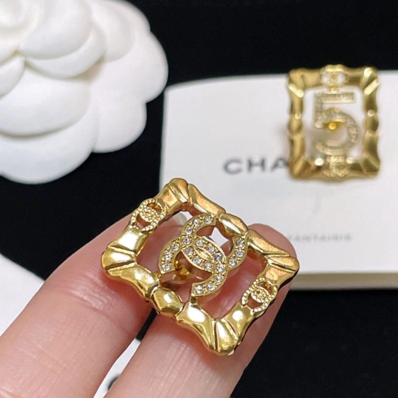 Chanel Earrings Durable 230735