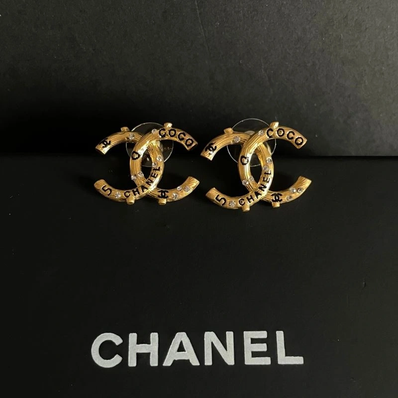 Reliable Chanel Earrings 230768