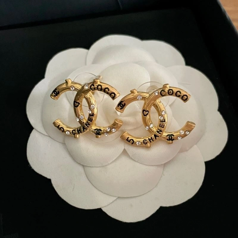 Reliable Chanel Earrings 230768