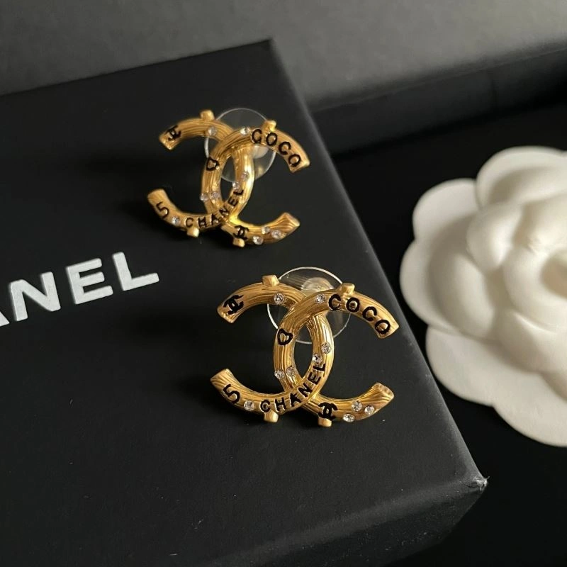 Reliable Chanel Earrings 230768