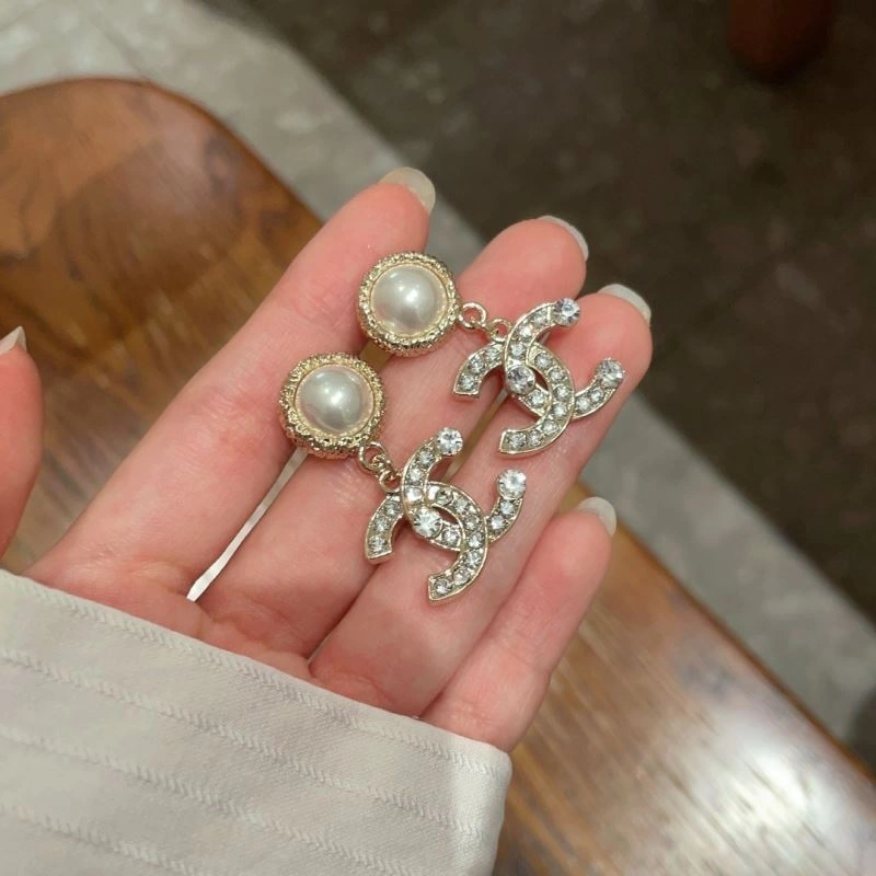 Chanel Earrings Neat 230767