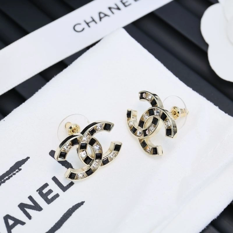 Chanel Earrings MoistureWicking 230708