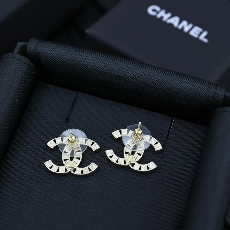Chanel Earrings MoistureWicking 230708