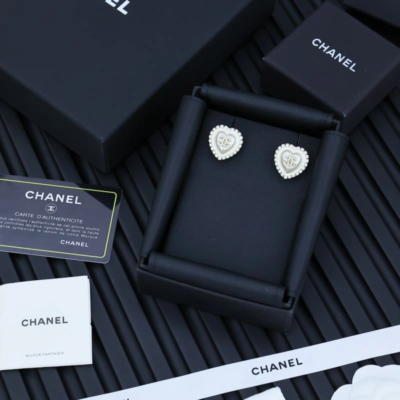 Resilient Chanel Earrings 230769