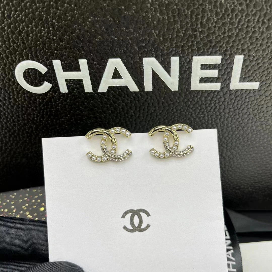 Bright Chanel Earrings 230713