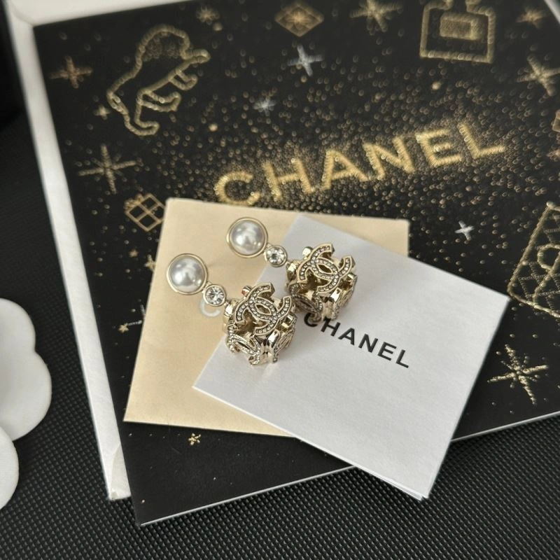 UrbanStyle Chanel Earrings 230700