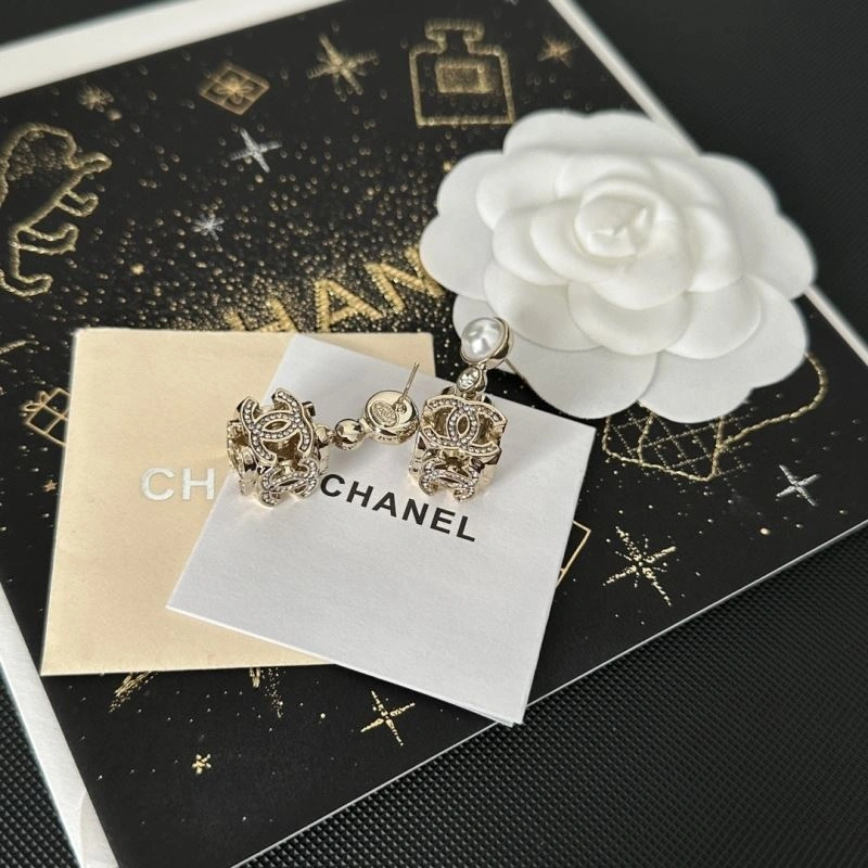 UrbanStyle Chanel Earrings 230700