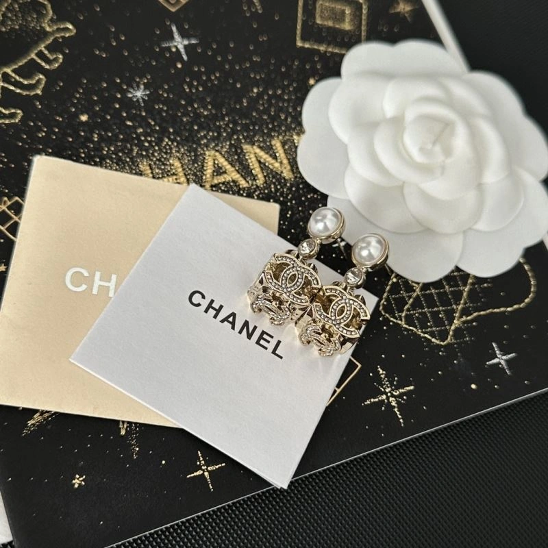 UrbanStyle Chanel Earrings 230700