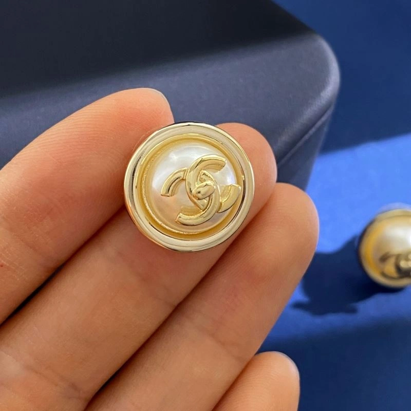 Fashionable Chanel Earrings 230775