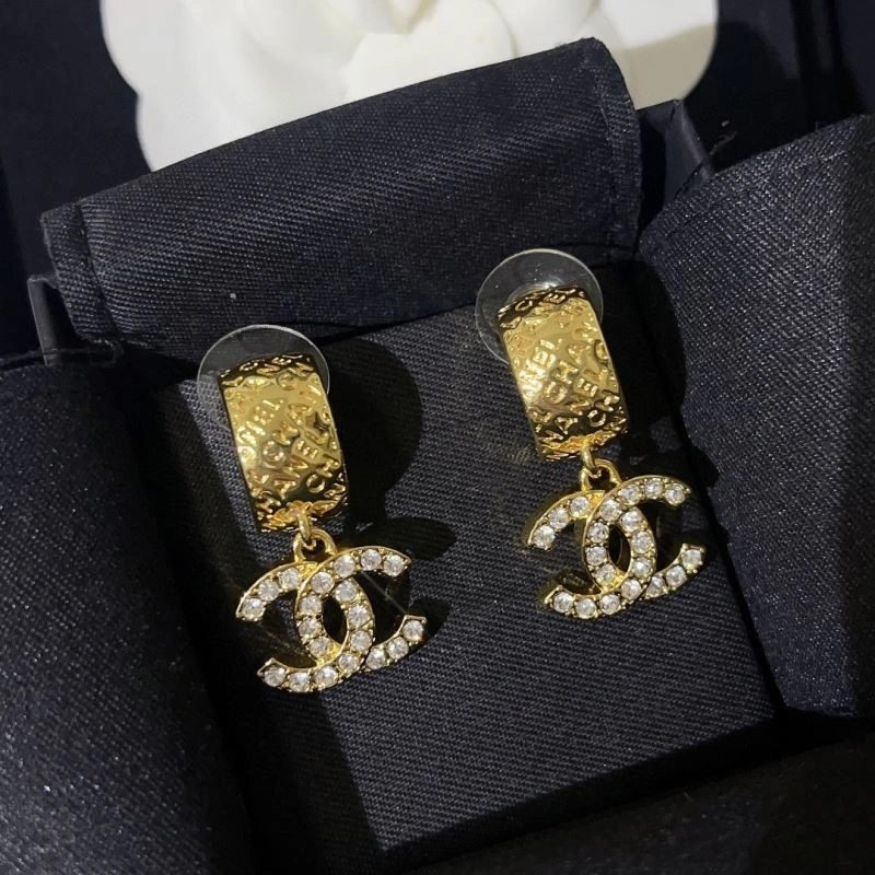 Popular Chanel Earrings 230758