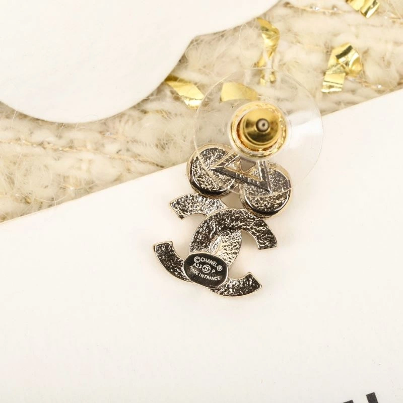 Chanel Earrings Elegant 230752
