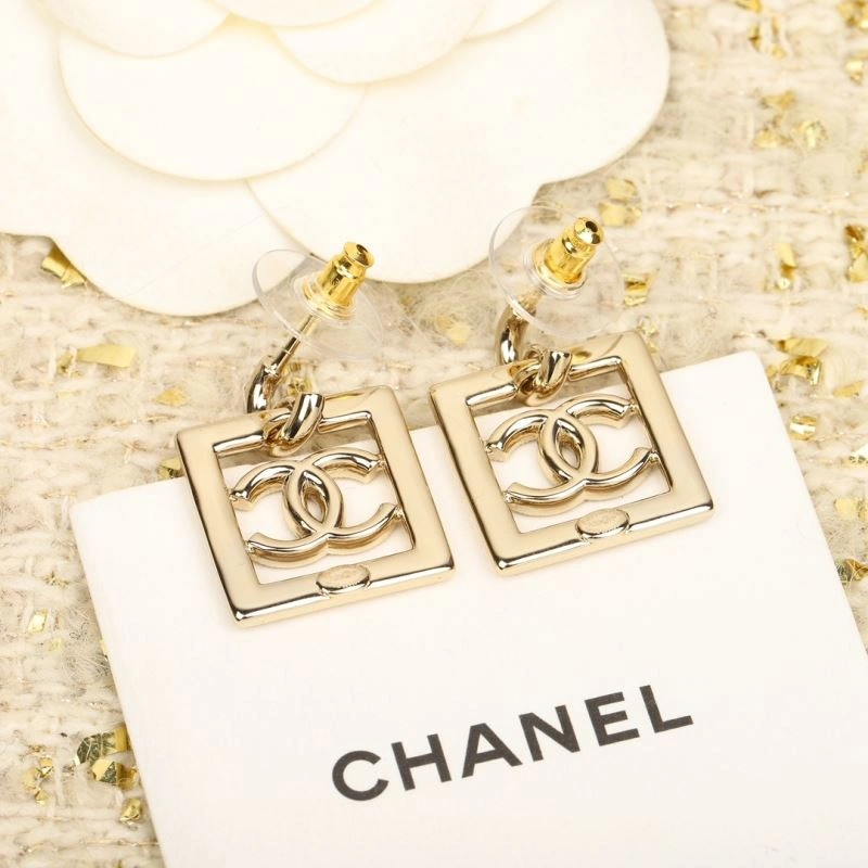 Chanel Earrings Neat 230681