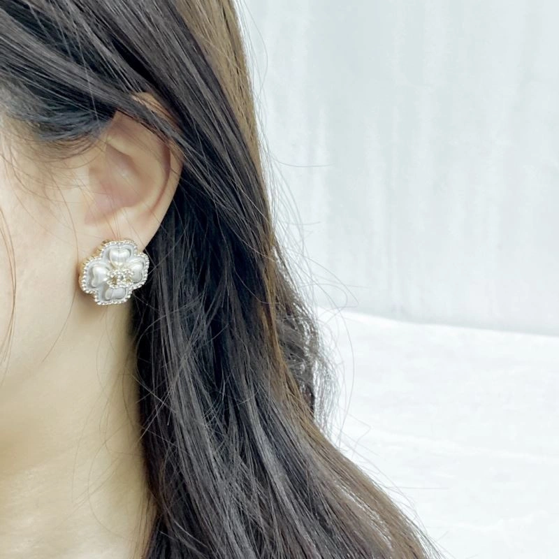 Chanel Earrings ZipUp 230704