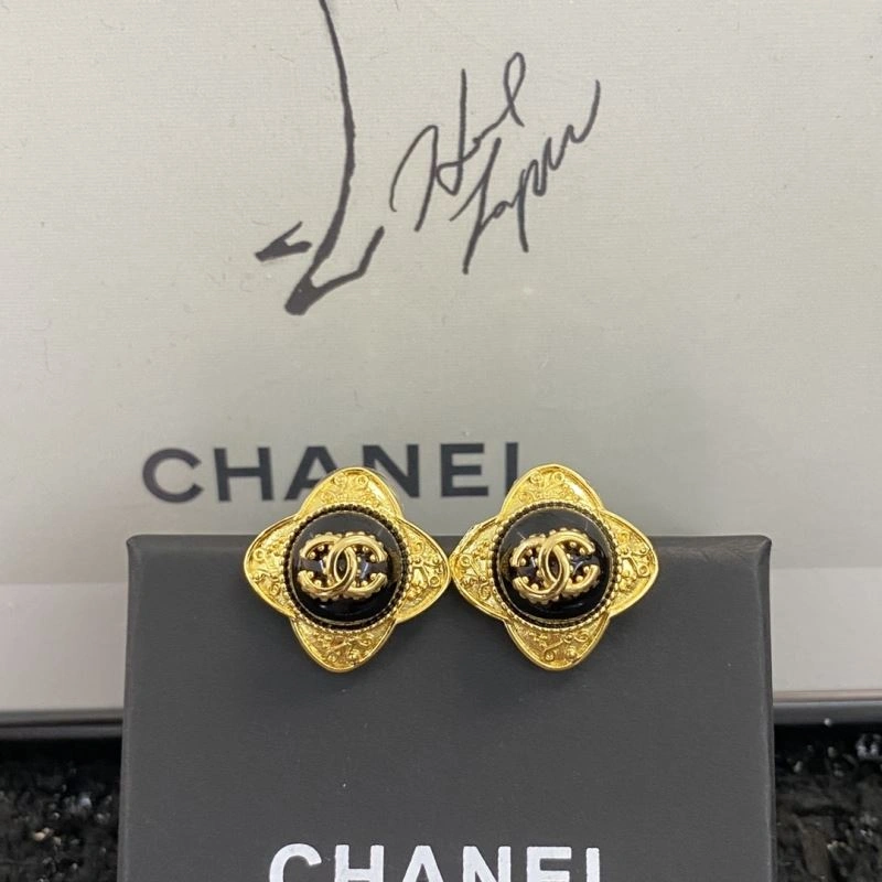 Chanel Earrings Unisex 230688