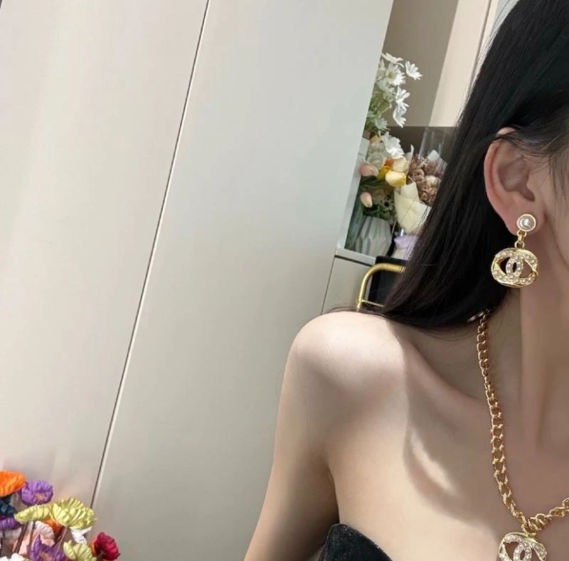 OnTrend Chanel Earrings 230861