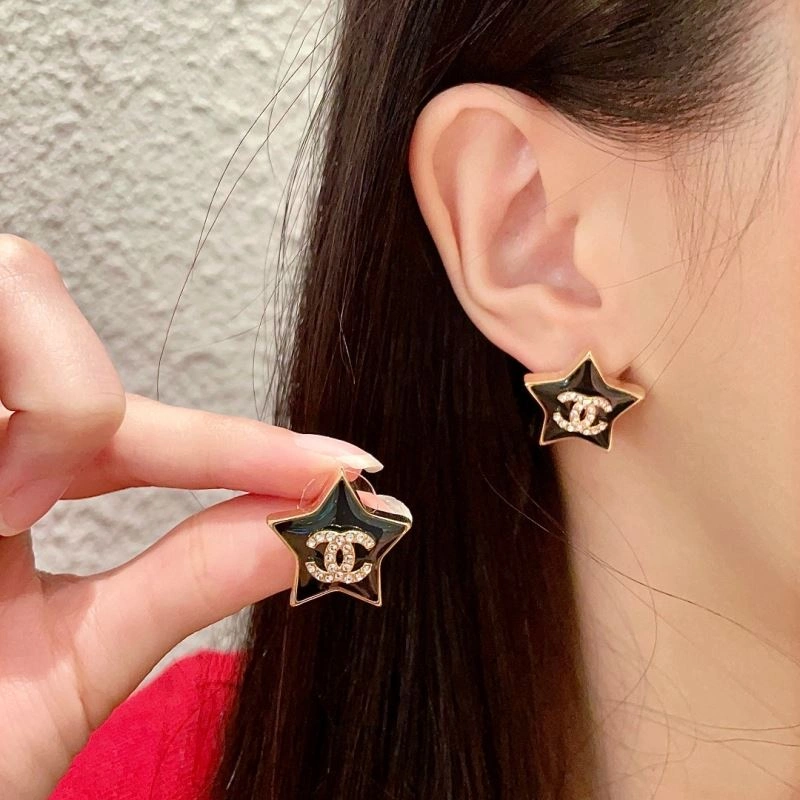 Chanel Earrings Vibrant 230674