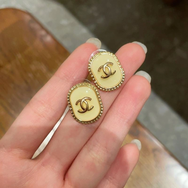 Chanel Earrings WrinkleFree 230683