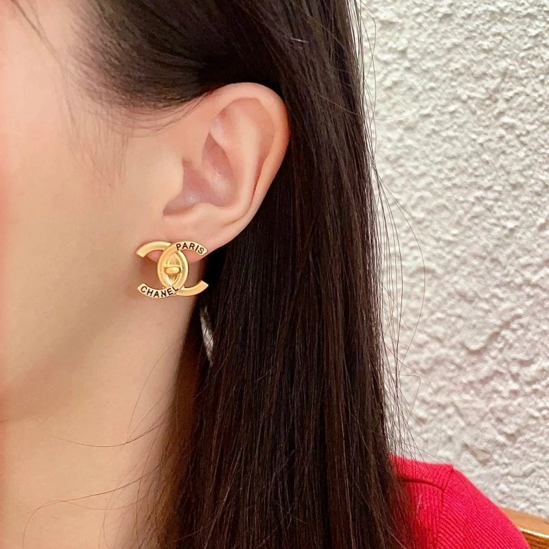 Chanel Earrings Practical 230668