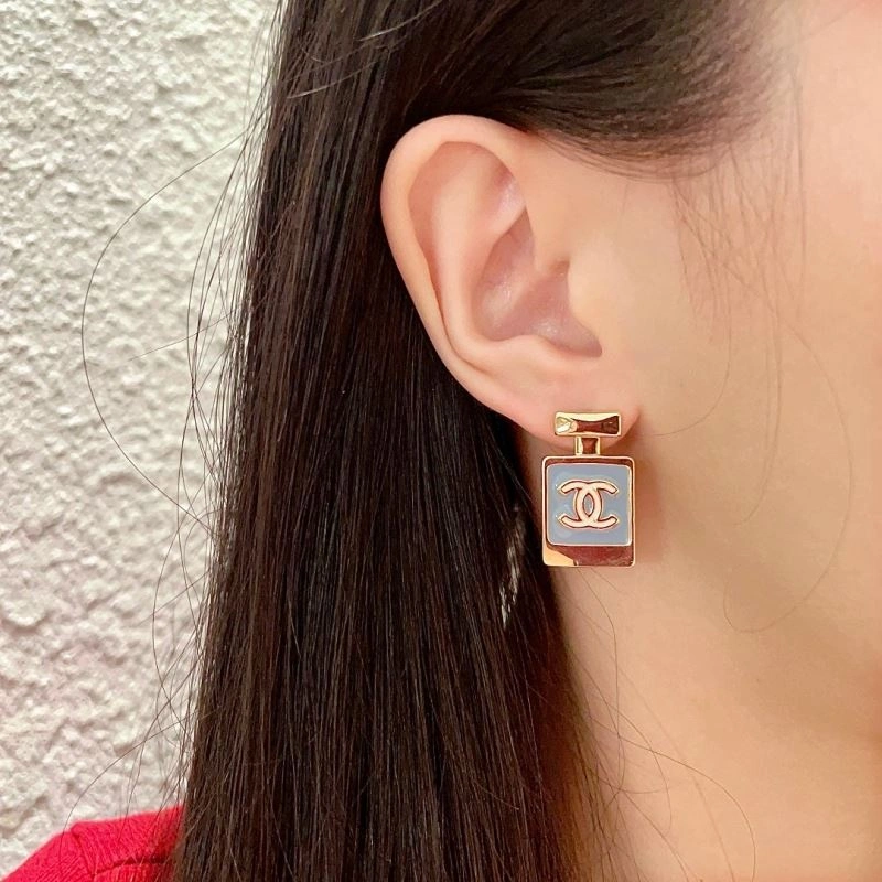 Chanel Earrings Bold 230697