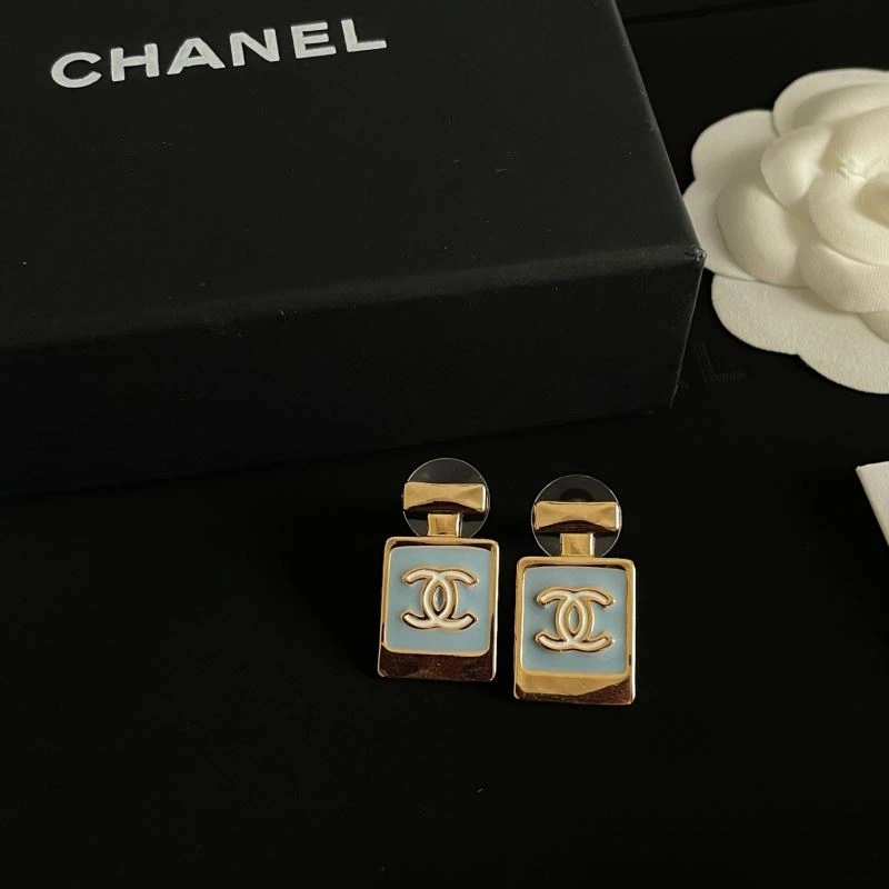 Chanel Earrings Bold 230697