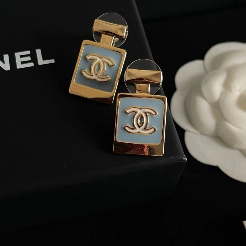 Chanel Earrings Bold 230697