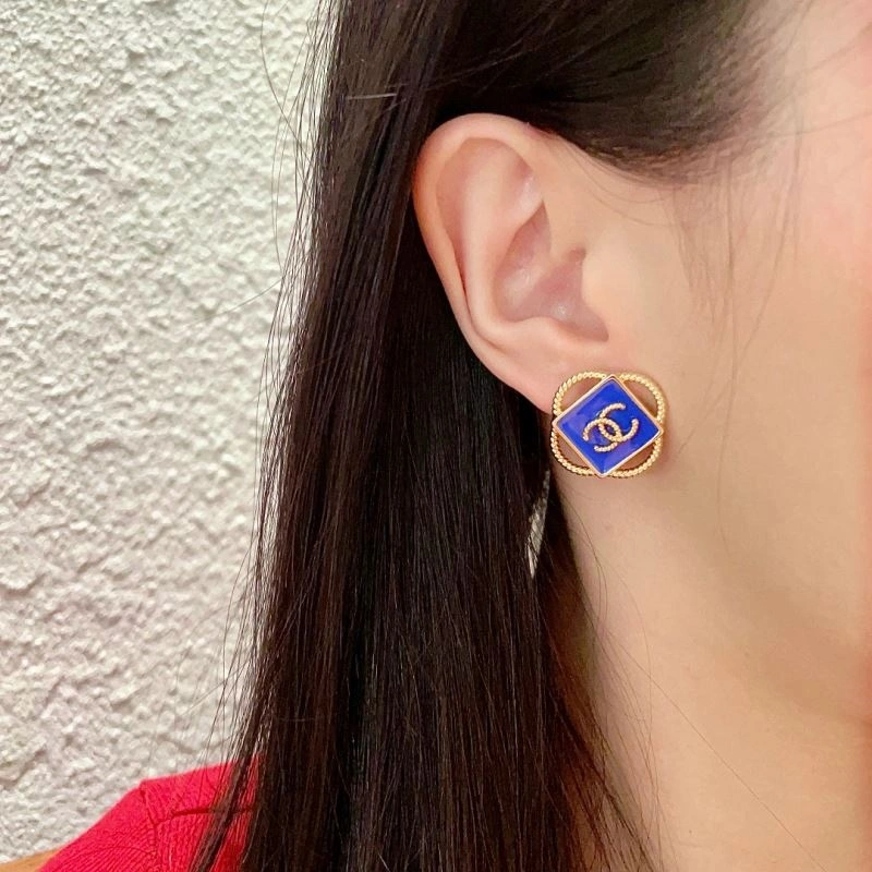 Neat Chanel Earrings 230679