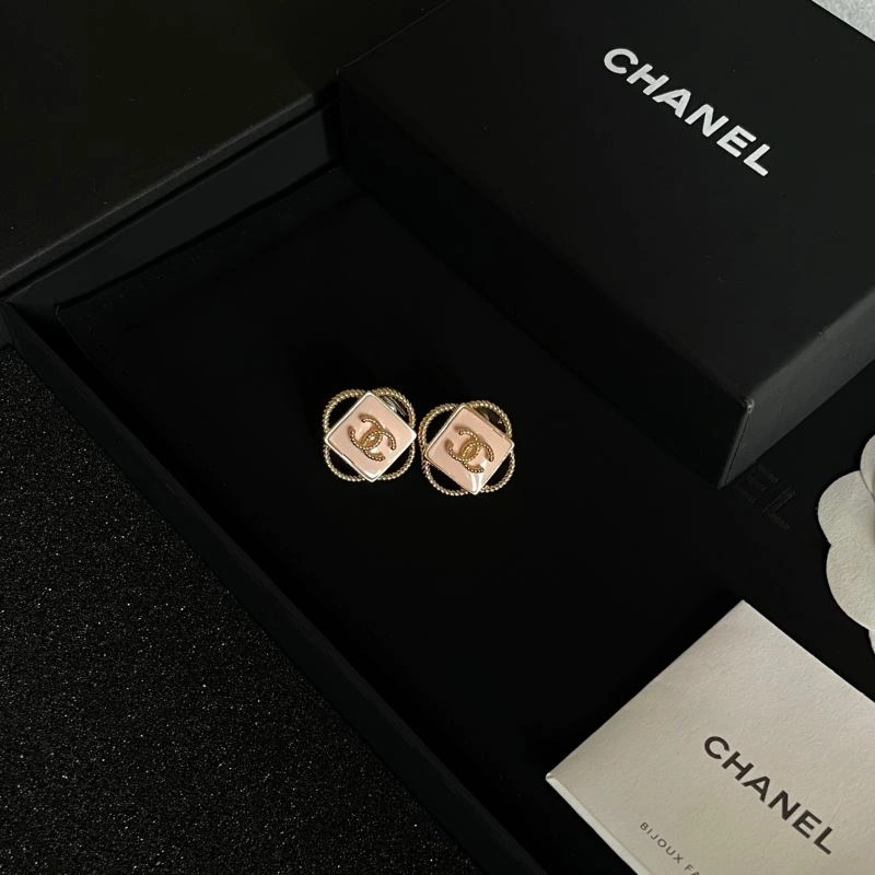 Chanel Earrings Trendsetting 230666