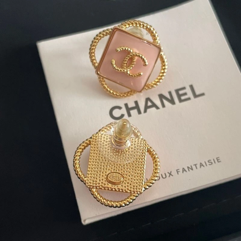 Chanel Earrings Trendsetting 230666