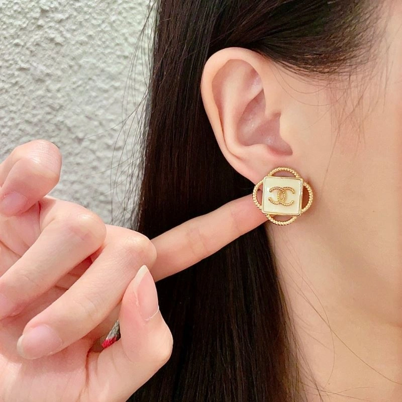 Chanel Earrings Original 230667