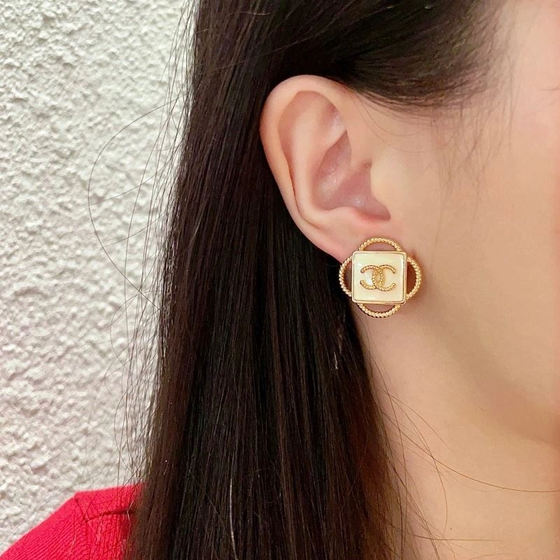 Chanel Earrings Original 230667