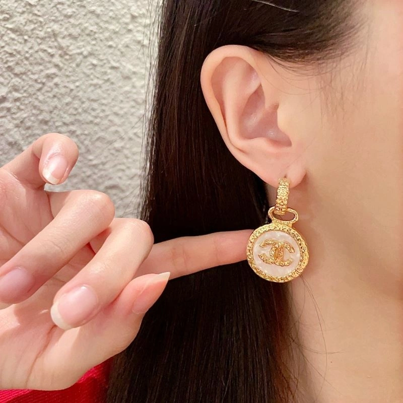 Sustainable Chanel Earrings 230787