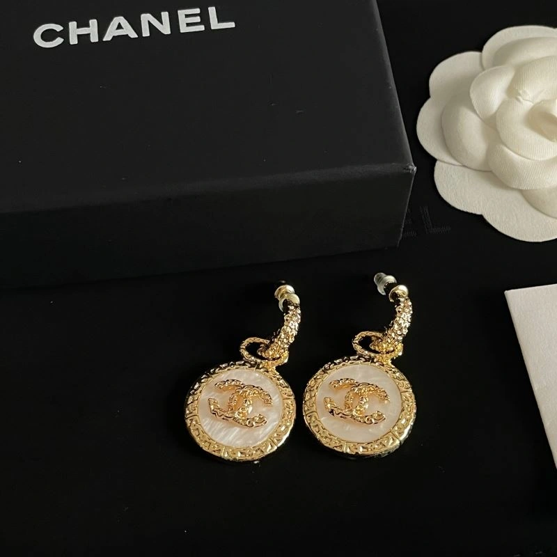 Sustainable Chanel Earrings 230787