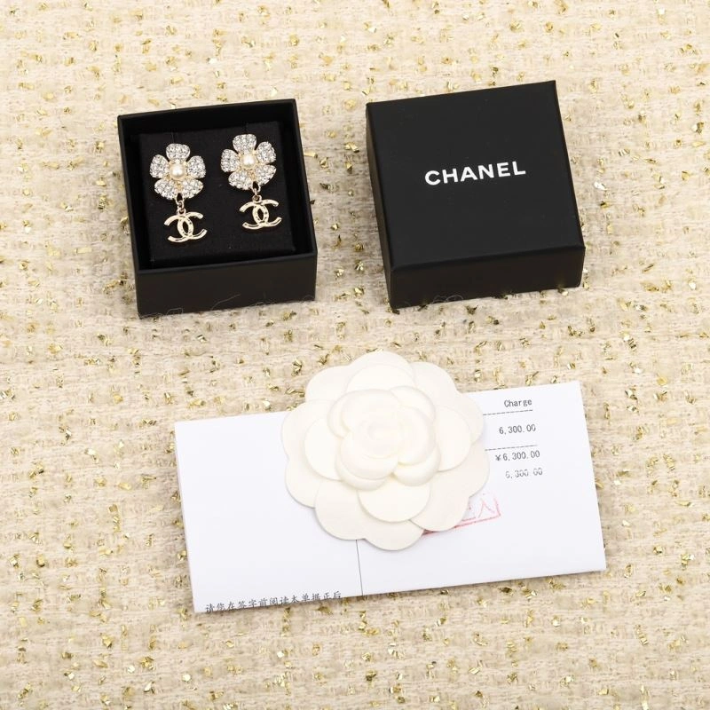 Chanel Earrings EasyMatch 230692
