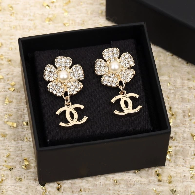 Chanel Earrings EasyMatch 230692