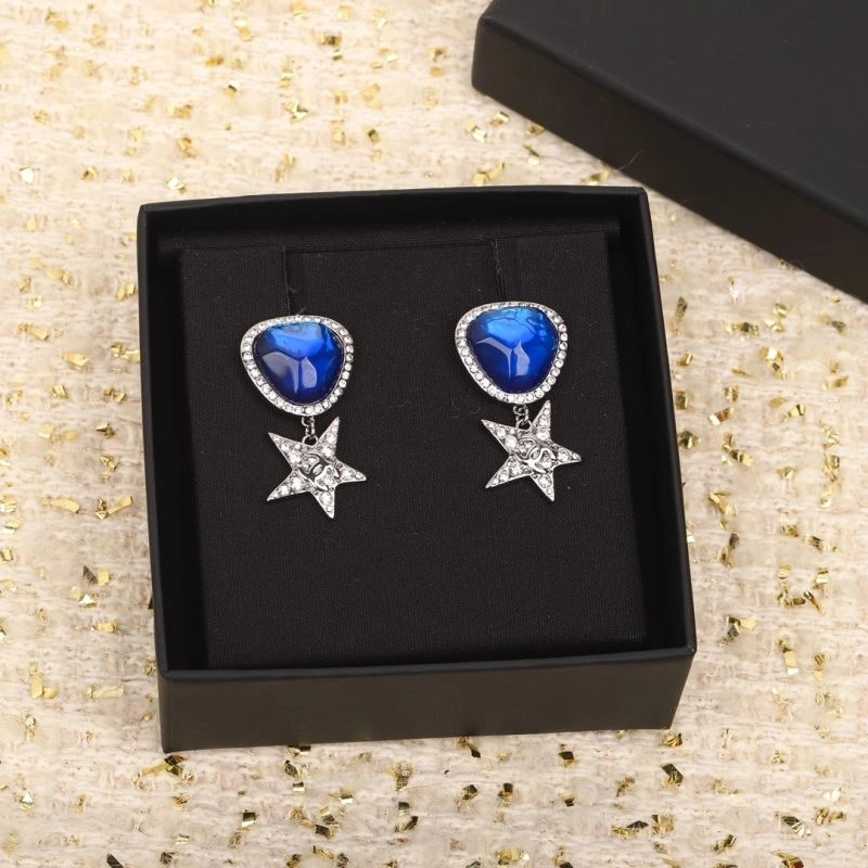 Chanel Earrings Sleek 230715