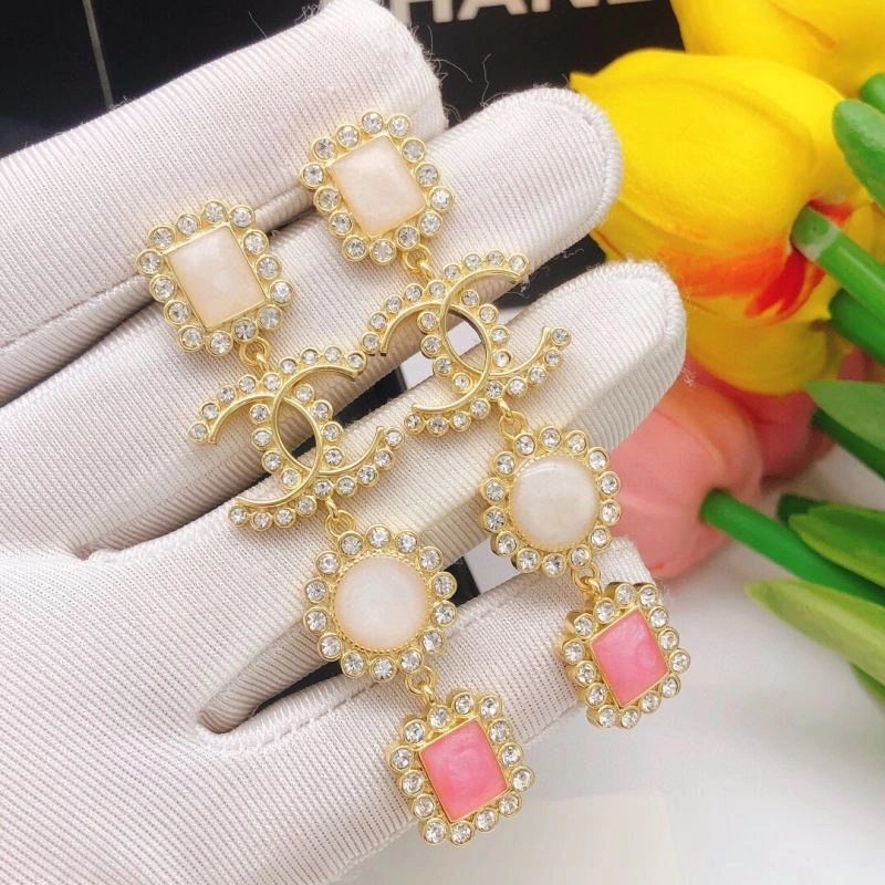 Chanel Earrings Compact 230649