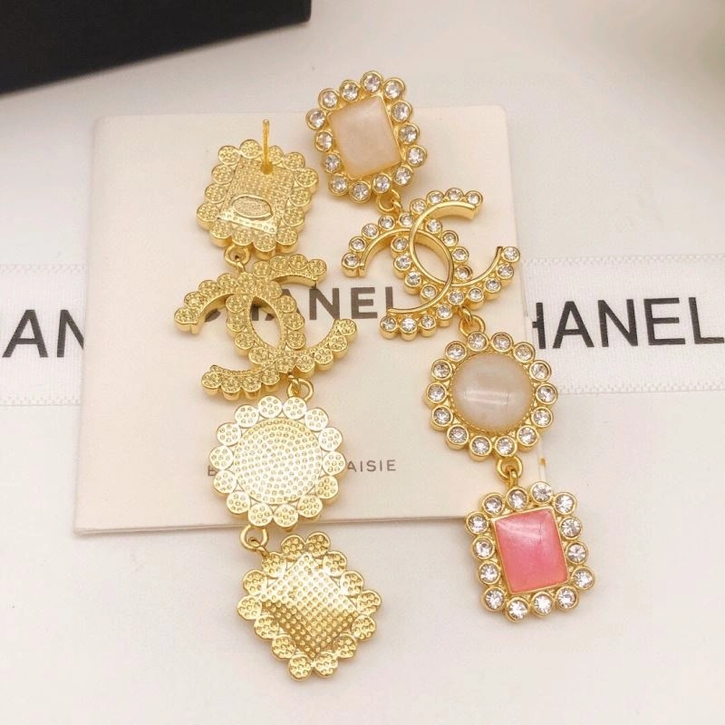 Chanel Earrings Compact 230649