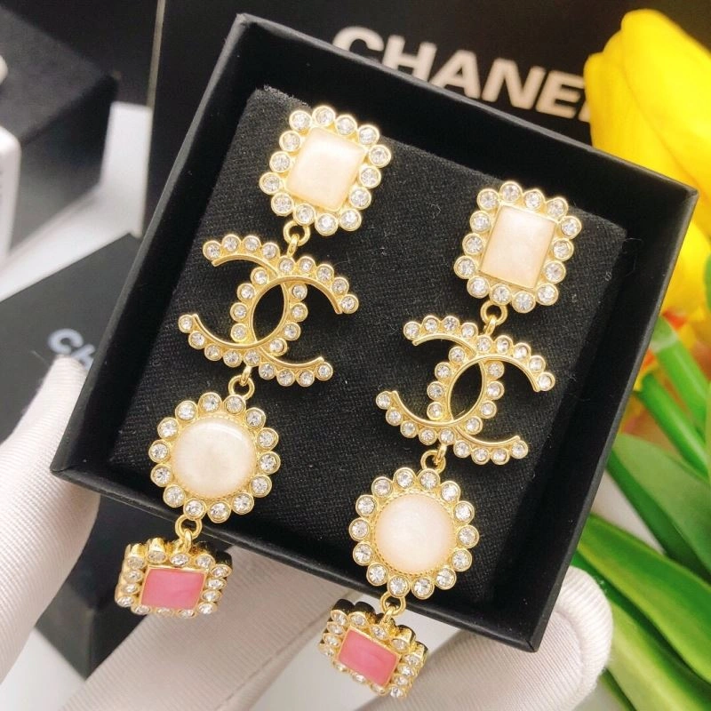 Chanel Earrings Compact 230649