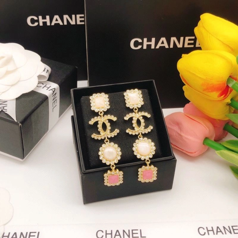 Chanel Earrings Compact 230649