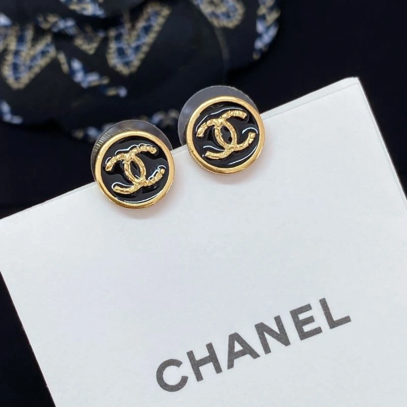 Unique Chanel Earrings 230661